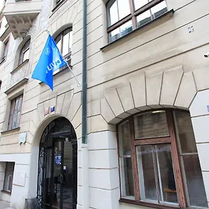 Хостел Hlavkova